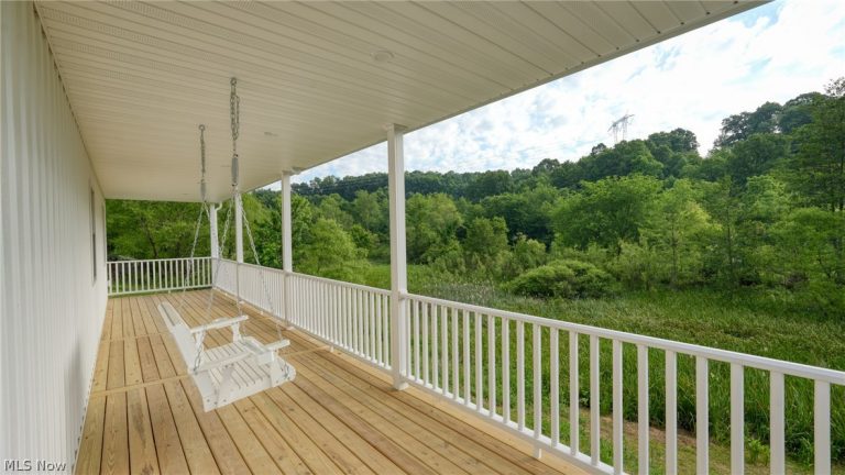 3899 Mayfair Lane, Cambridge, OH - Photo 5