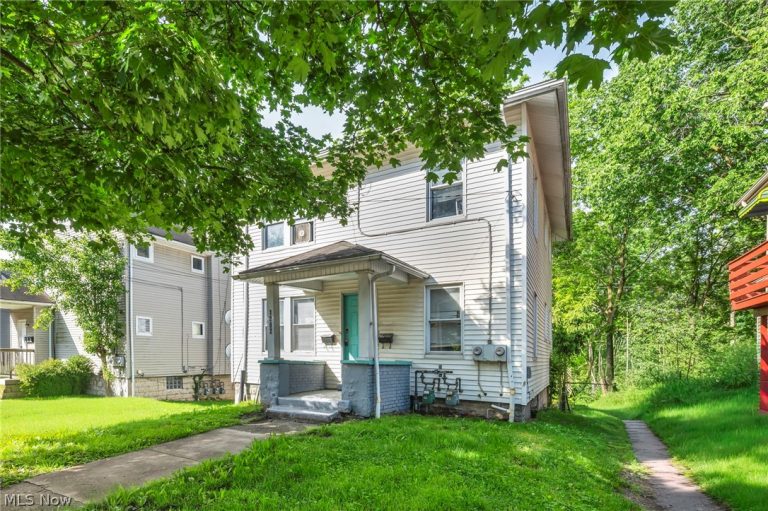 1282 Pondview Avenue, Akron, OH - Photo 3