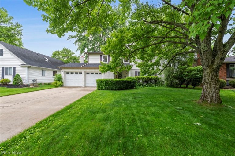 29595 Westminster Drive, North Olmsted, OH - Photo 2