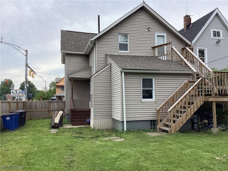 2233 98th, Cleveland, OH - Photo 4