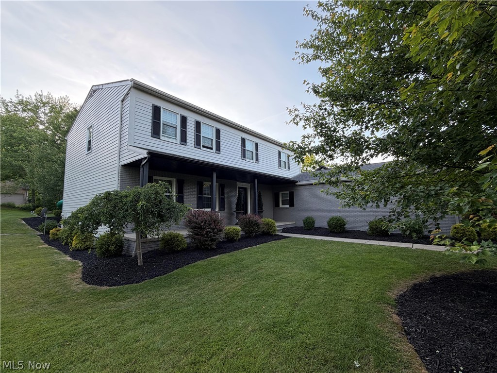 8120 Daventree Drive, Brecksville, OH