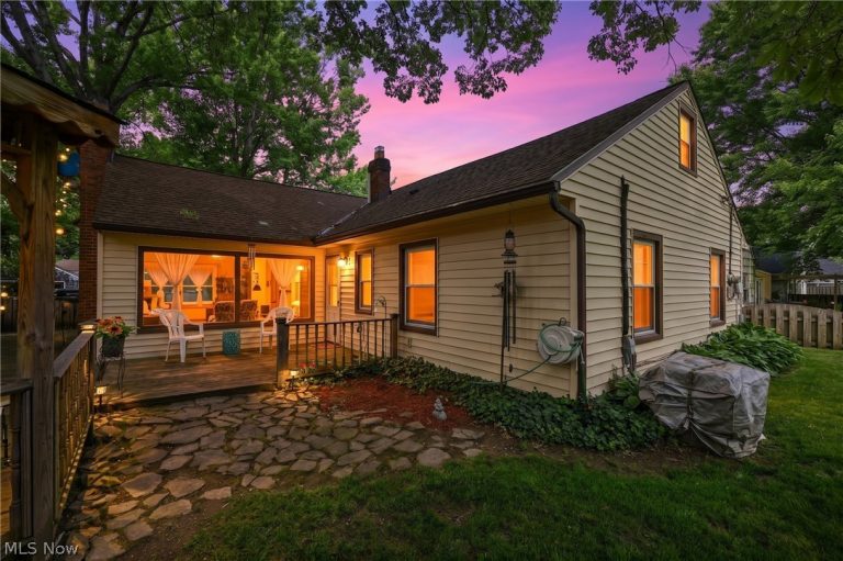 145 Edgewood Drive, Berea, OH - Photo 3