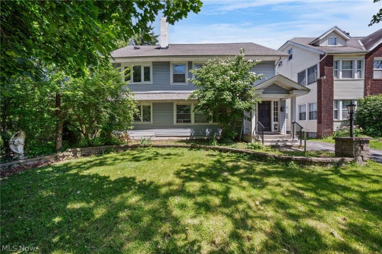 2075 Coventry Road #2, Cleveland Heights, OH, 44118