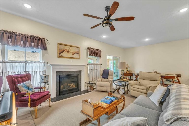5940 Cape Hatteras, Vermilion, OH - Photo 5