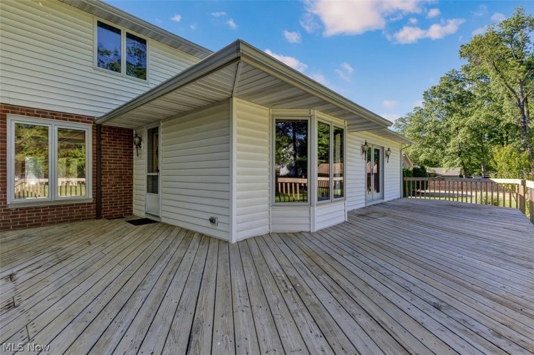 9985 Prospect Road, Strongsville, OH - Photo 3