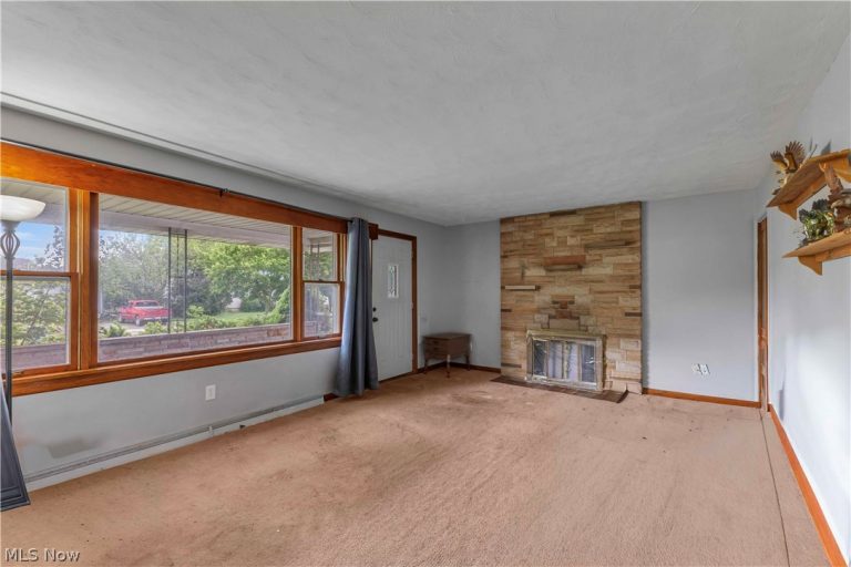 146 East Street, Wellington, OH - Photo 8