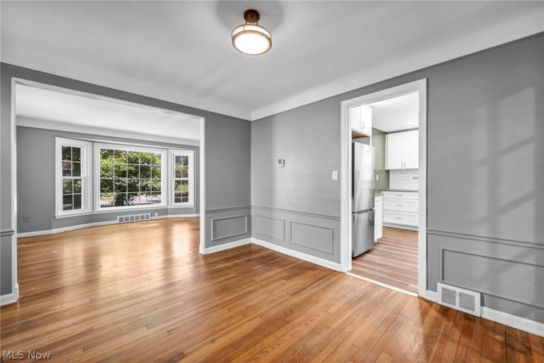 1412 Henning Drive, Lyndhurst, OH - Photo 6