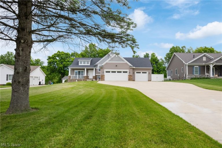 3097 Brumbaugh Street, Uniontown, OH - Photo 2