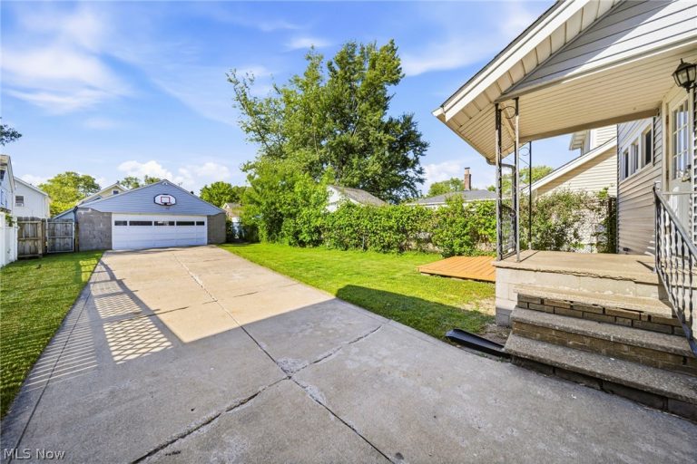 530 7th Street, Fairport Harbor, OH - Photo 6