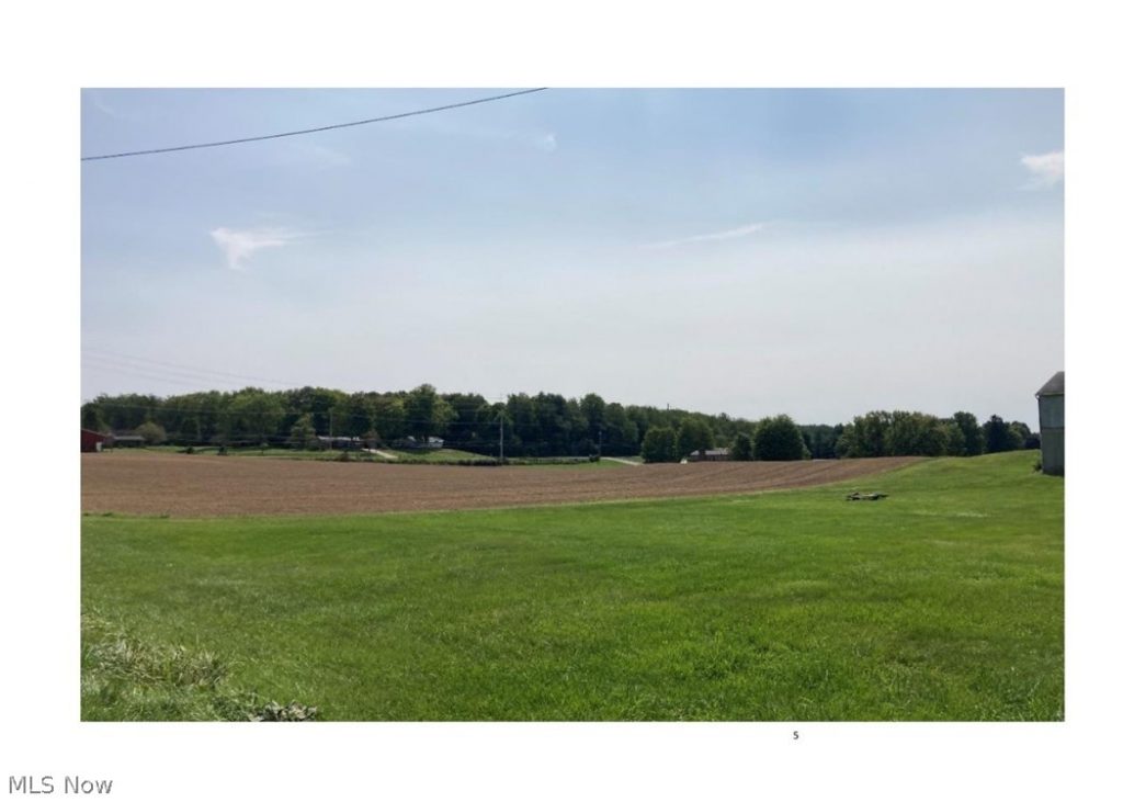 V/L – 33 AC Arlington Road, Clinton, OH