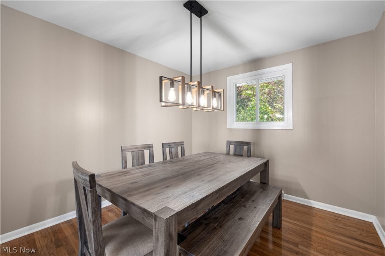 34600 Sharondale Drive, Solon, OH - Photo 6
