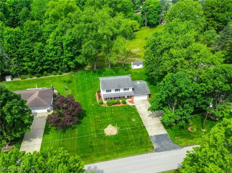 3396 Brent Lane, Norton, OH - Photo 5