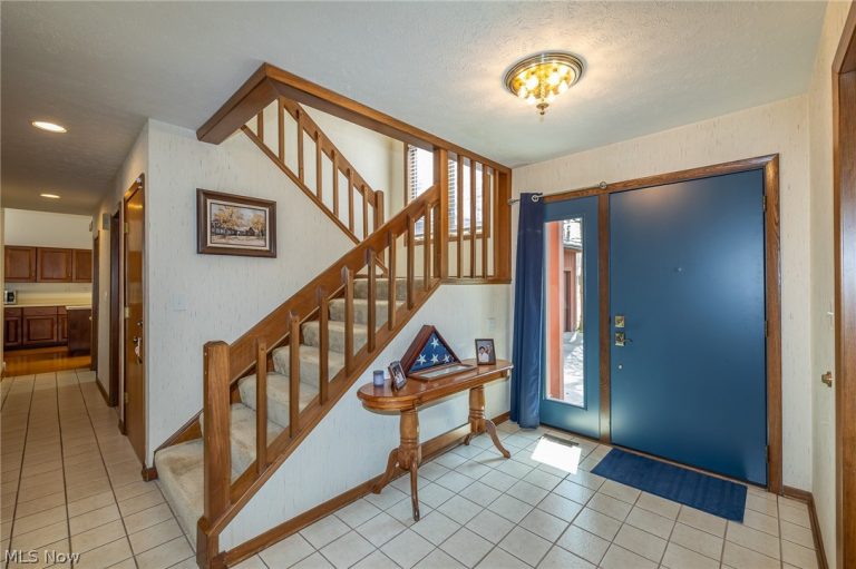 3573 Autumn Tree Drive, Medina, OH - Photo 3