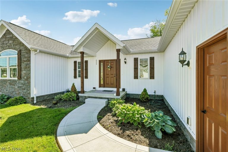 533 Lakewood Drive, Canal Fulton, OH - Photo 3