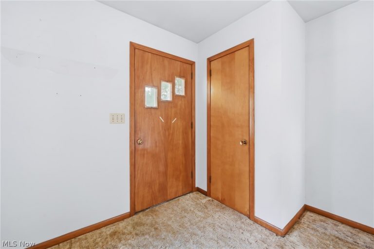 3930 Cannon Road, Youngstown, OH - Photo 3