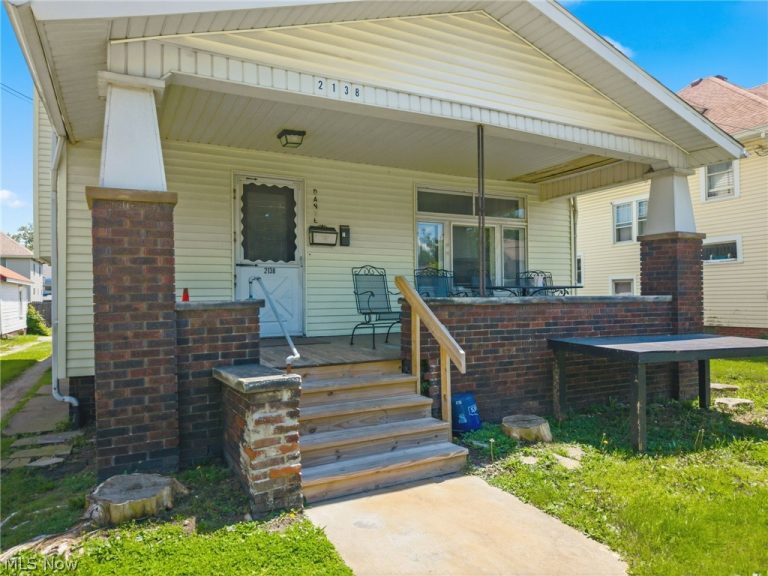 2138 Watson Avenue, Alliance, OH - Photo 4