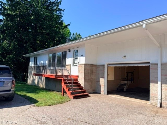 2888 Morewood Road, Fairlawn, OH - Photo 2