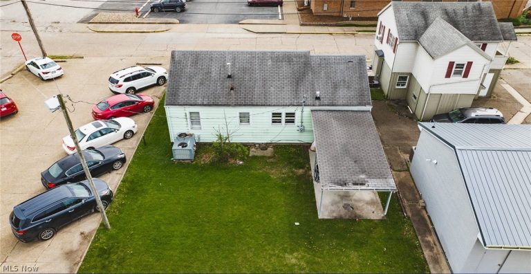 505 27th Street, Vienna, WV - Photo 4
