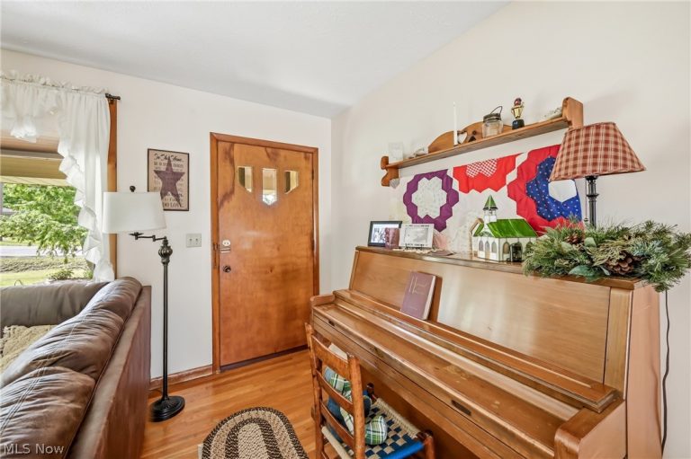 6127 Columbus Road, Louisville, OH - Photo 3