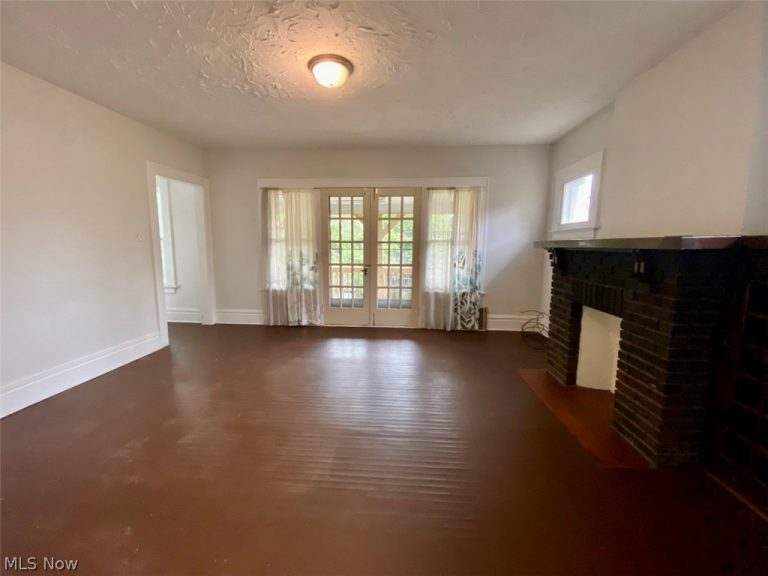 400 Cloverdale Avenue #UP, Akron, OH - Photo 2