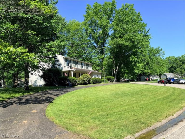 520 Heatherwood Drive, Warren, OH - Photo 3