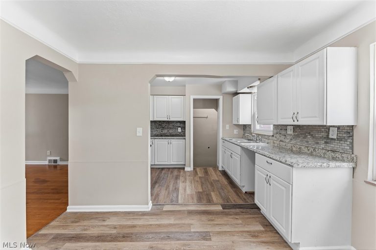 1485 221st Street, Euclid, OH - Photo 8