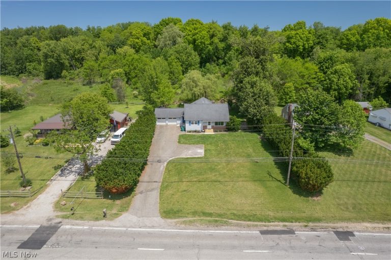 16374 Main Market Road, West Farmington, OH - Photo 3