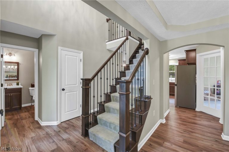 7599 Albion Road, North Royalton, OH - Photo 8