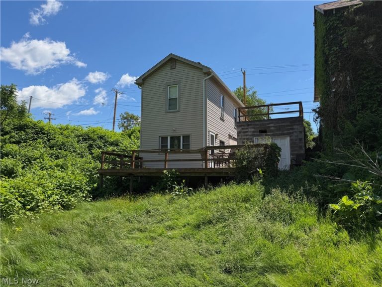 1547 Lisbon Street, East Liverpool, OH - Photo 3