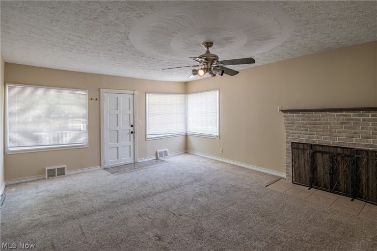 1042 Newton Street, Tallmadge, OH - Photo 5