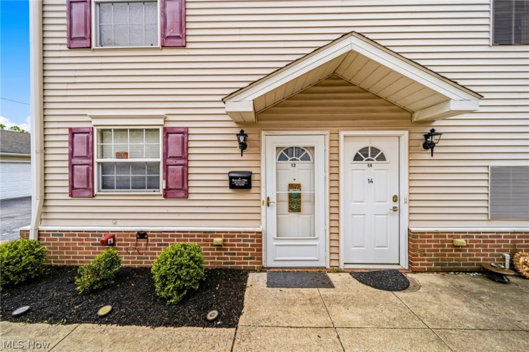 11541 Riverview Court #13, Parma Heights, OH - Photo 3