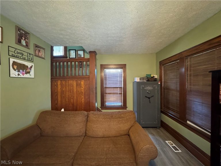 2026 16th Street, Parkersburg, WV - Photo 8