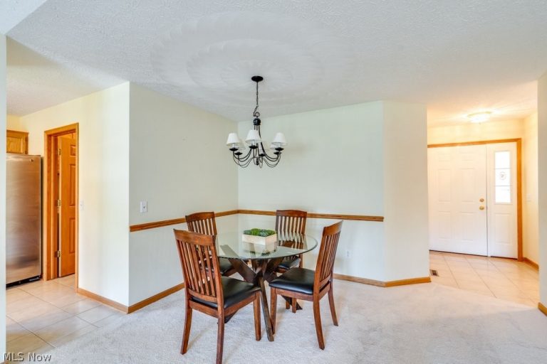 1488 Waters Edge Drive, Akron, OH - Photo 6