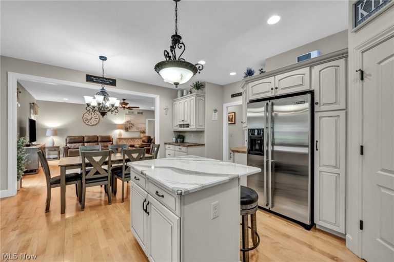 533 Terra Verde Avenue, Columbiana, OH - Photo 6