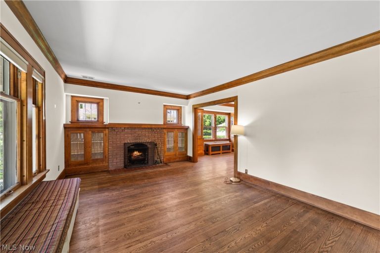 2476 Eaton Road, University Heights, OH - Photo 6