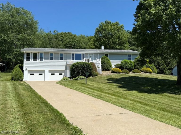 4223 Blacksnake Hill Road, Dover, OH, 44622