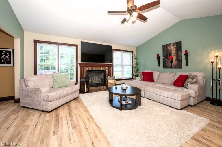 6578 North Carolina Place, Poland, OH - Photo 2