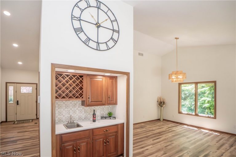 117 Brookview Drive, North Canton, OH - Photo 6