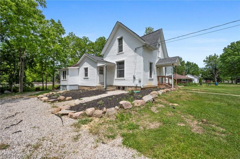 388 Prospect Street, Wellington, OH - Photo 3