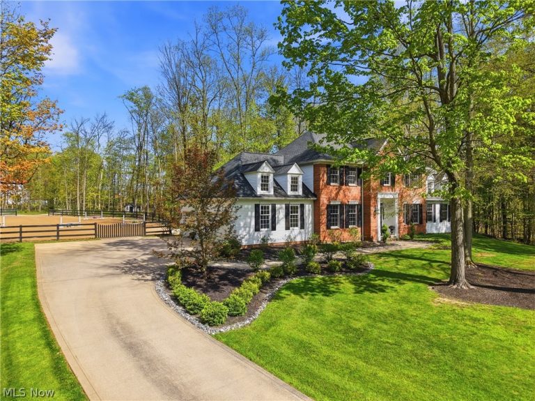 16620 Jennifer Lane, Chagrin Falls, OH, 44023