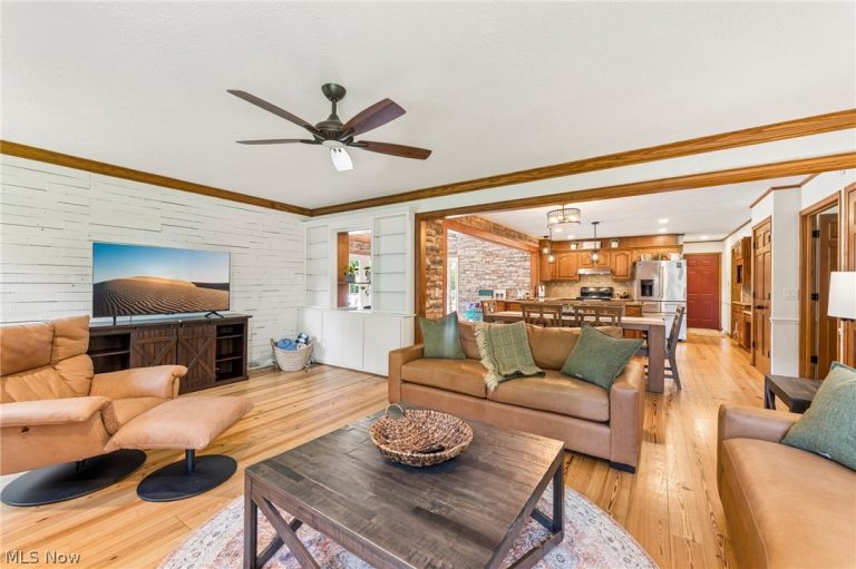 4022 Sunset Drive, Medina, OH - Photo 4