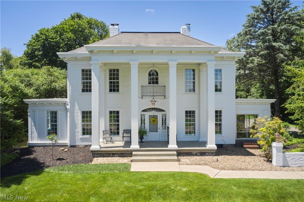 874 Merriman Road, Akron, OH