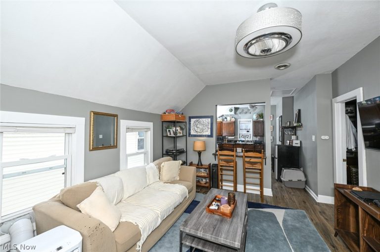 2116 32nd Street, Cleveland, OH - Photo 5