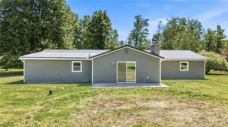 5423 Thompson Clark Road, Bristolville, OH - Photo 6