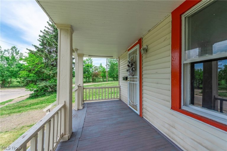 5838 Portage Avenue, Cleveland, OH - Photo 4