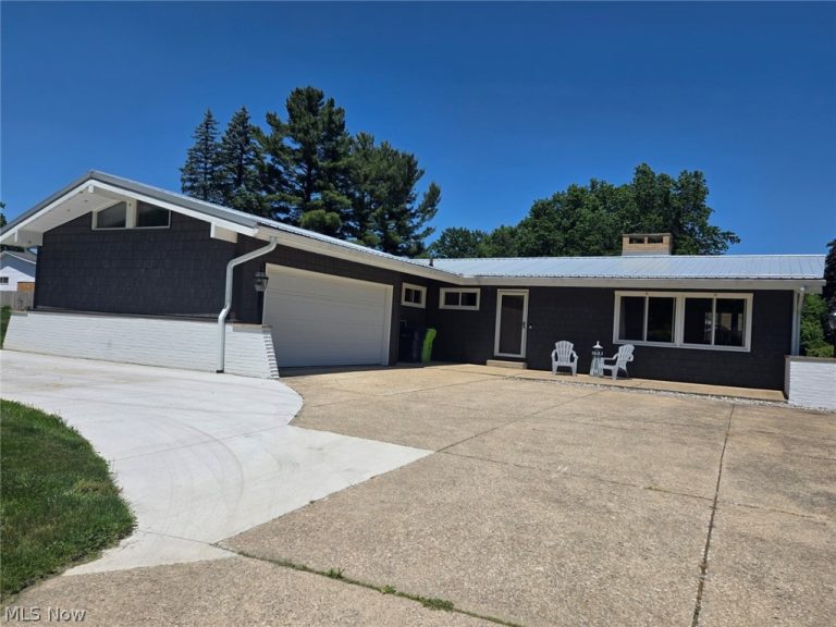 482 Fairwood Drive, Tallmadge, OH, 44278