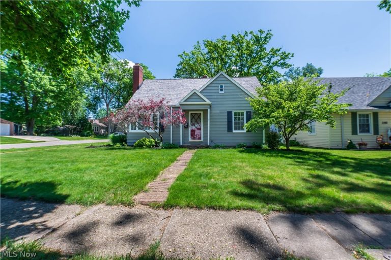 2267 15th Street, Cuyahoga Falls, OH, 44223