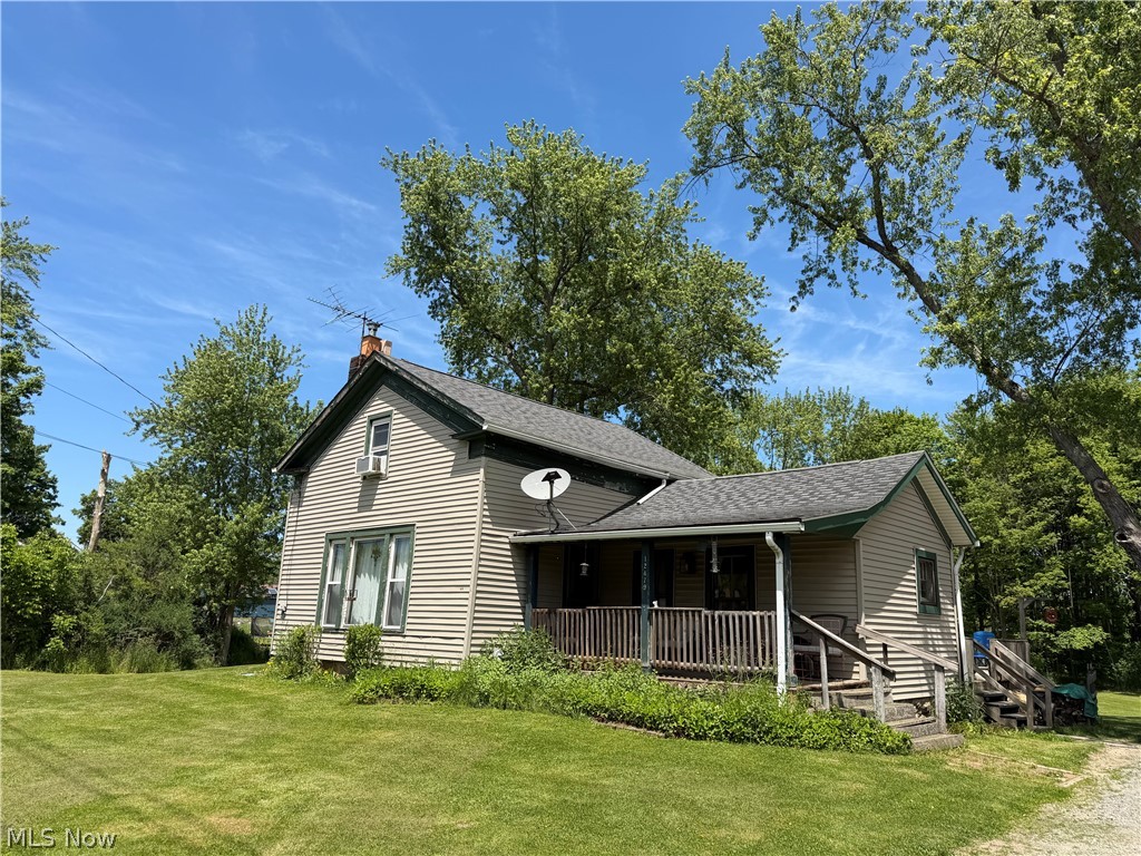 12479 Old State, Huntsburg, OH