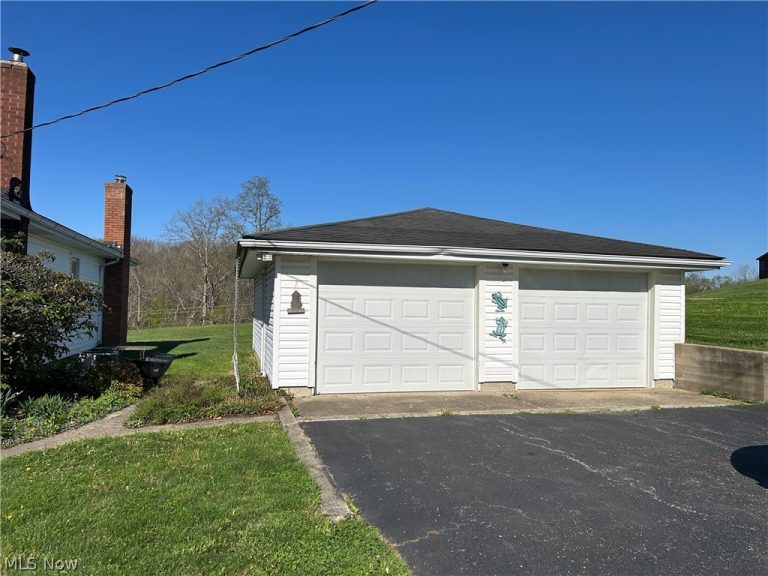 3345 Stine Road, Zanesville, OH - Photo 2