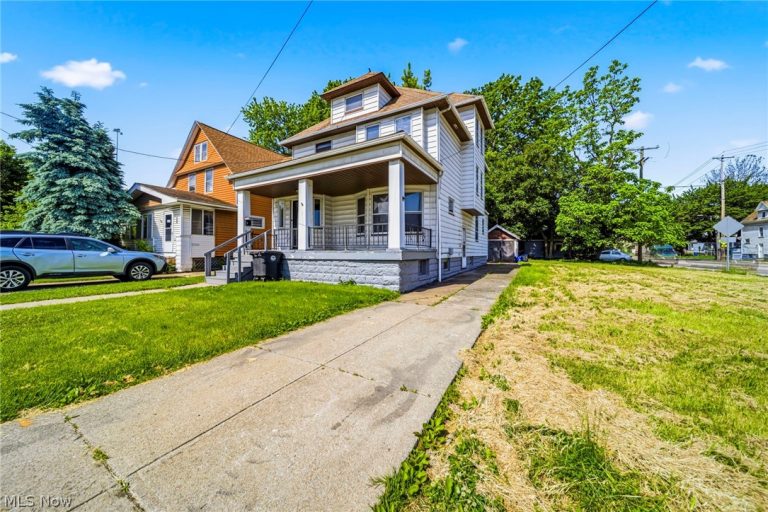 3024 100th Street, Cleveland, OH - Photo 2